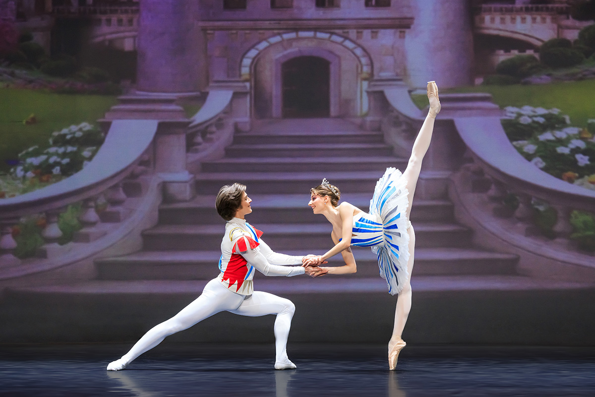 Grace in Motion: Bayley Webster and the Return of Varna International Ballet