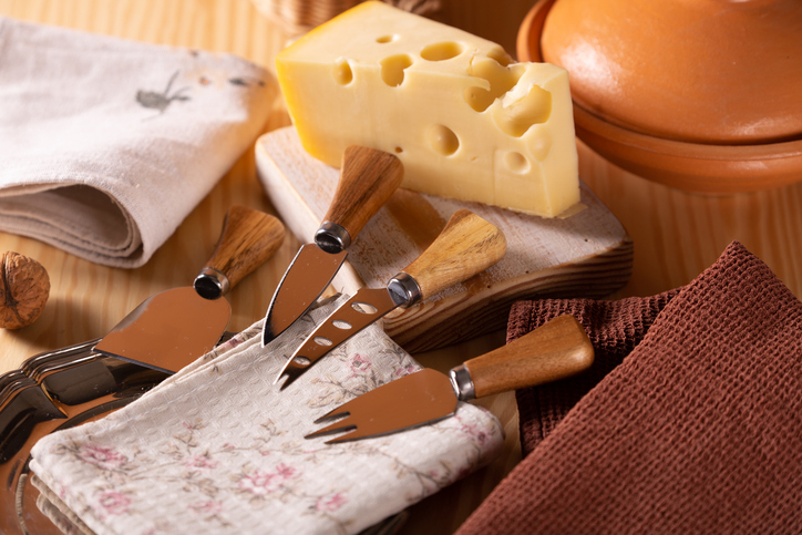 How to Match the Right Cheese Knife to Every Style of Cheese