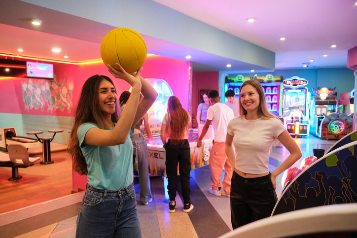How to Build an Arcade Game Floor That Balances Variety and Profitability