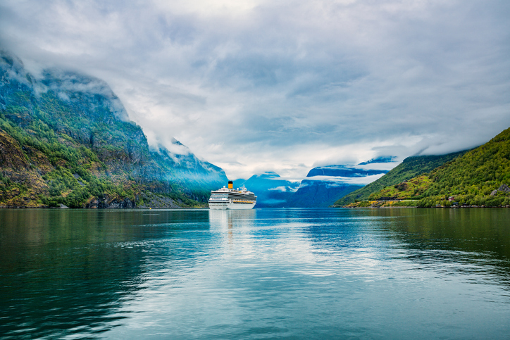 5 of the Most Luxurious Cruise Experiences