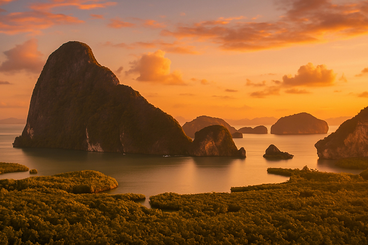 Why a Twilight Sea Safari is the Ultimate Way to Experience Phang Nga Bay