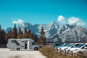 Discovering Nature's Wonders on a Budget