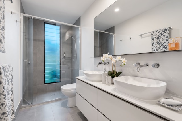 Modern Bathroom Trends to Inspire Your Next Update