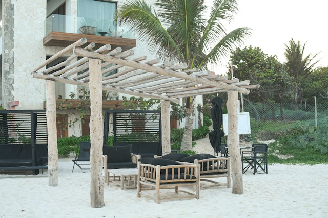 Curating Outdoor Luxury: High-End Landscape Design Trends for Coastal Living