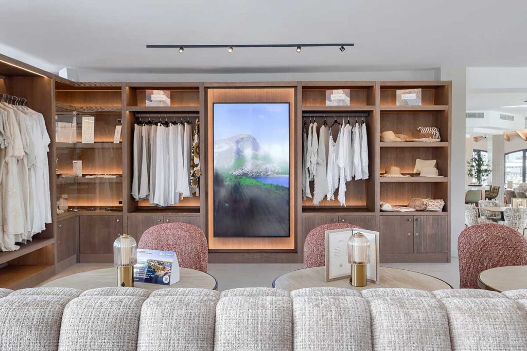 Island living, made easy – Hotel service meets the freedom of your own space at Wyndham Portocolom