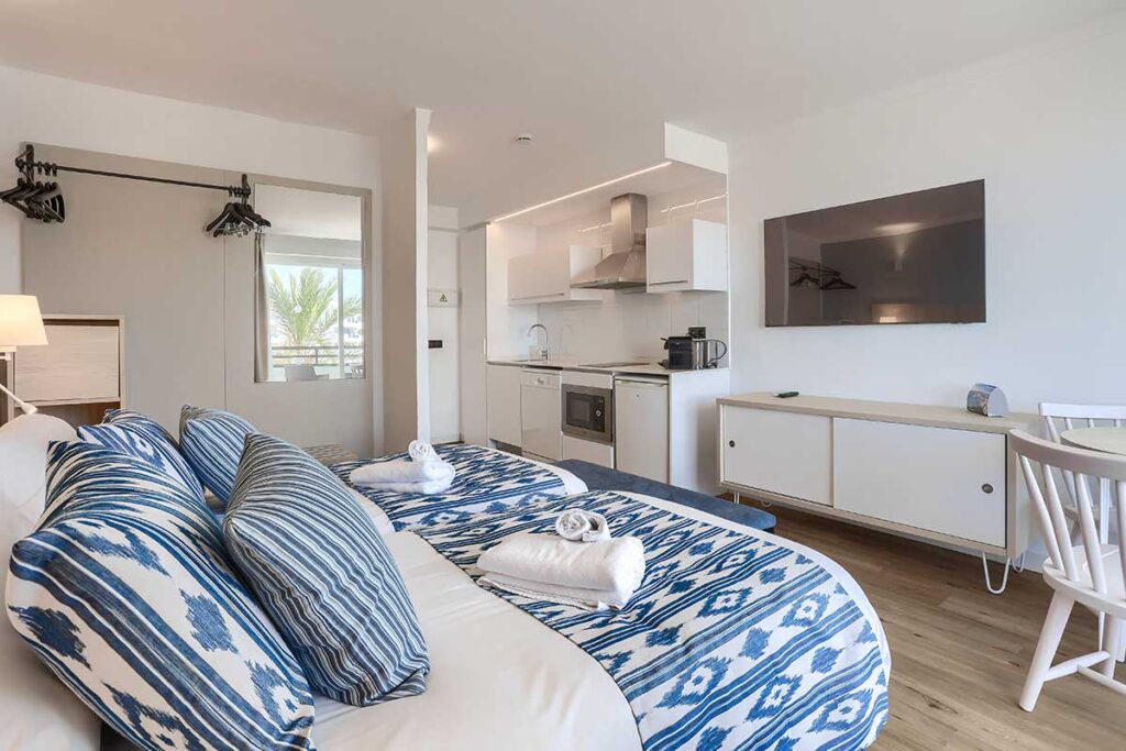 Island living, made easy – Hotel service meets the freedom of your own space at Wyndham Portocolom