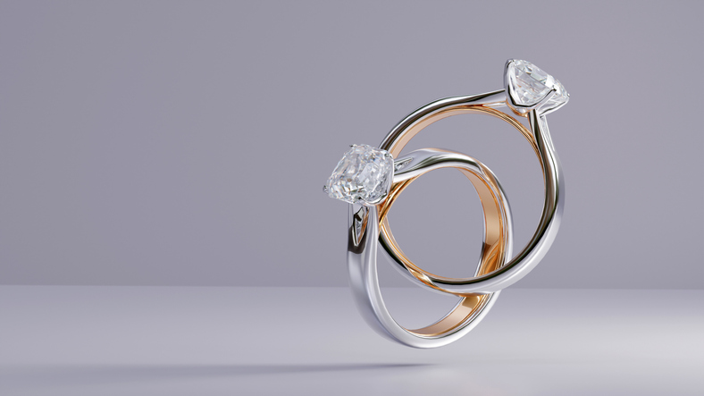 White Gold vs Platinum: Choosing an Engagement Ring