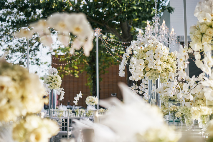 How to Plan a Sophisticated Urban Destination Wedding in Thailand