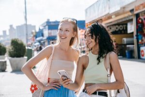 Why Modern Travellers Choose Aparthotels for City Exploration
